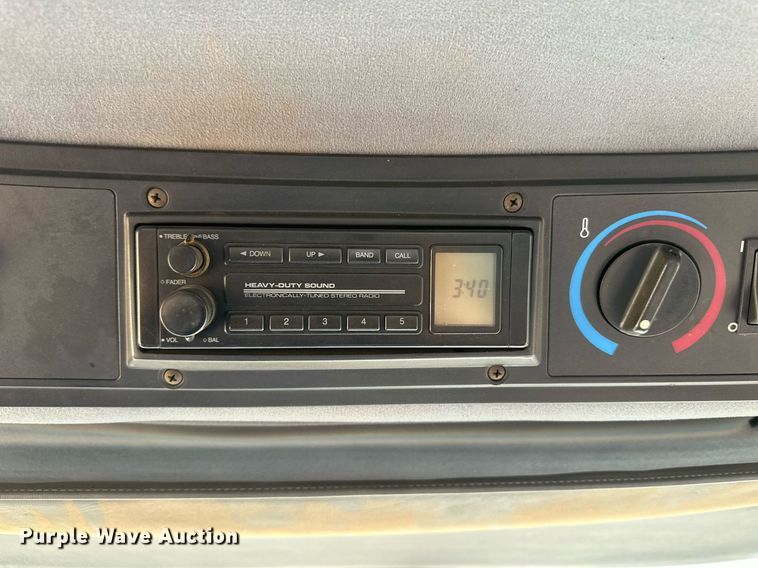 image for item DQ1461 1997 Case IH 2188  combine