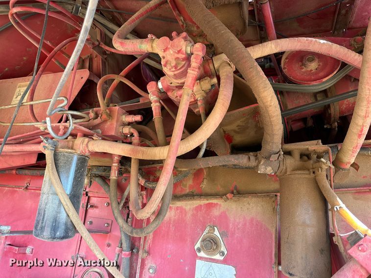image for item DQ1461 1997 Case IH 2188  combine