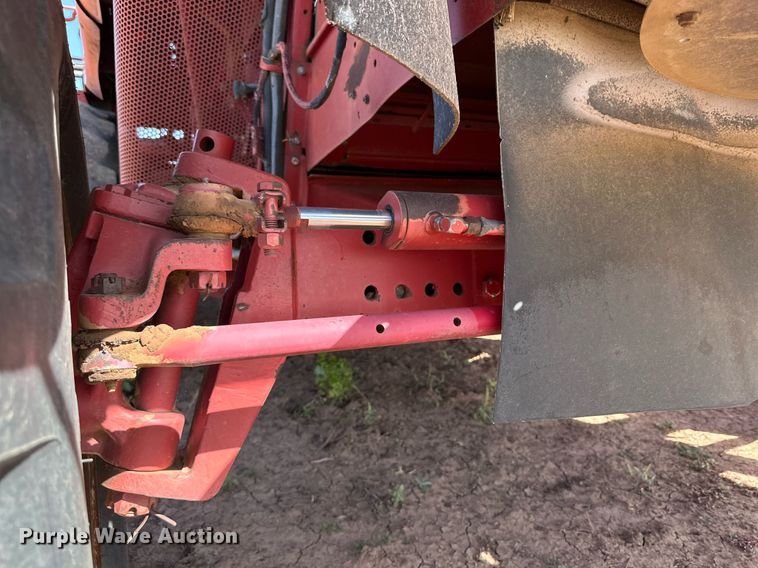 image for item DQ1461 1997 Case IH 2188  combine