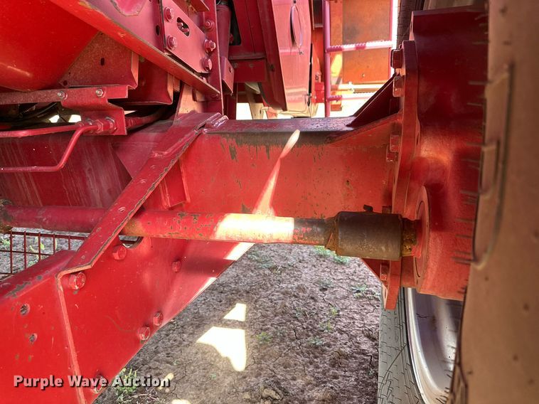 image for item DQ1461 1997 Case IH 2188  combine