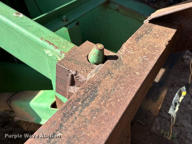 image for item DQ1462 John Deere 484  cotton picker