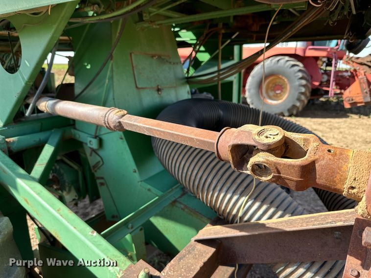 image for item DQ1462 John Deere 484  cotton picker