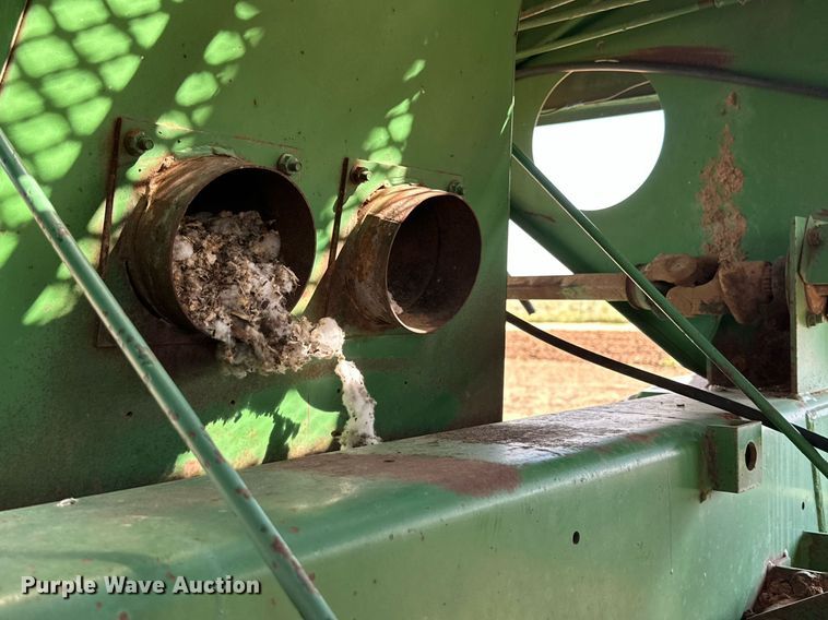 image for item DQ1462 John Deere 484  cotton picker