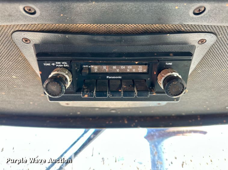 image for item DQ1462 John Deere 484  cotton picker