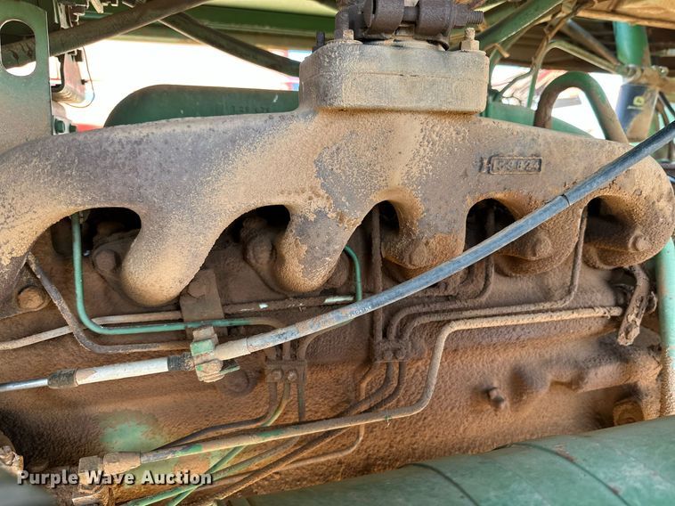 image for item DQ1462 John Deere 484  cotton picker