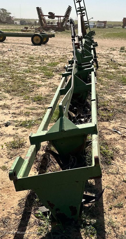 image for item DQ1463 Phares Wilkins  sandfighter