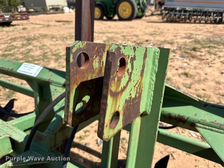 image for item DQ1463 Phares Wilkins  sandfighter