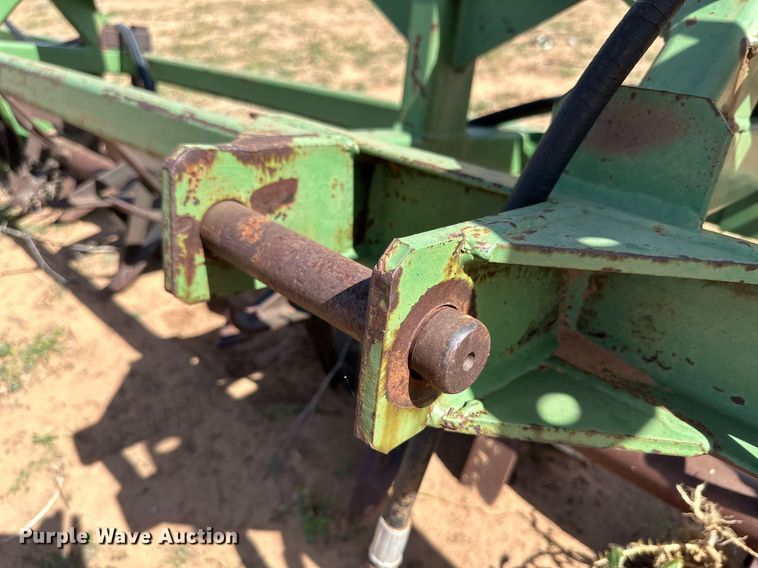 image for item DQ1463 Phares Wilkins  sandfighter