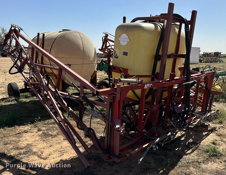 image for item DQ1467 Hardi MEGA 350  sprayer