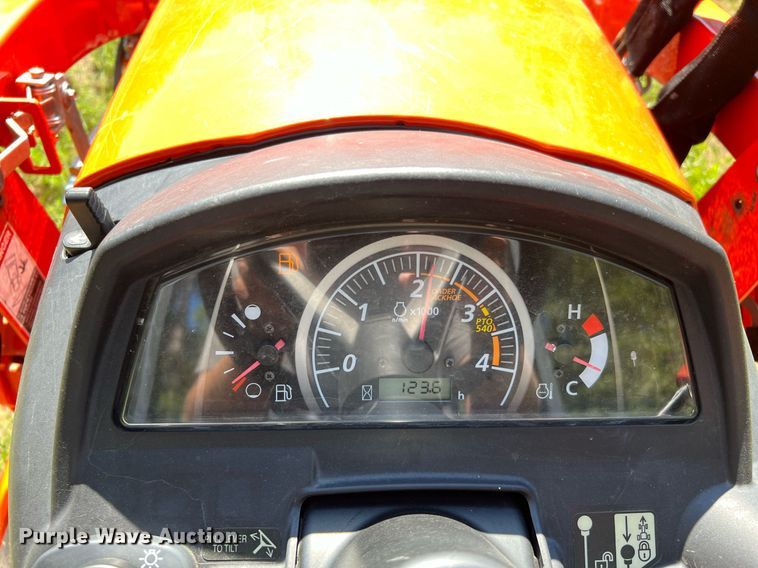 image for item DQ2234 Kubota BX23S  MFWD tractor