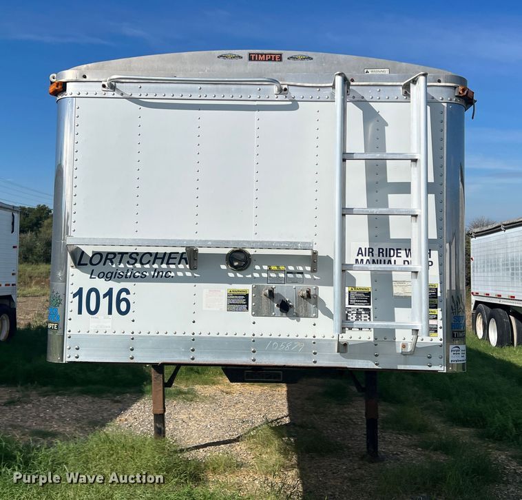 image for item DS2437 2005 Timpte Super Hopper  grain trailer
