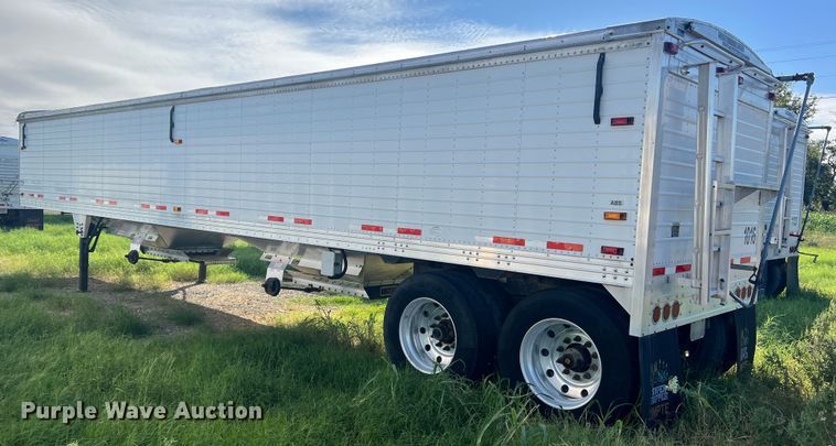 image for item DS2437 2005 Timpte Super Hopper  grain trailer