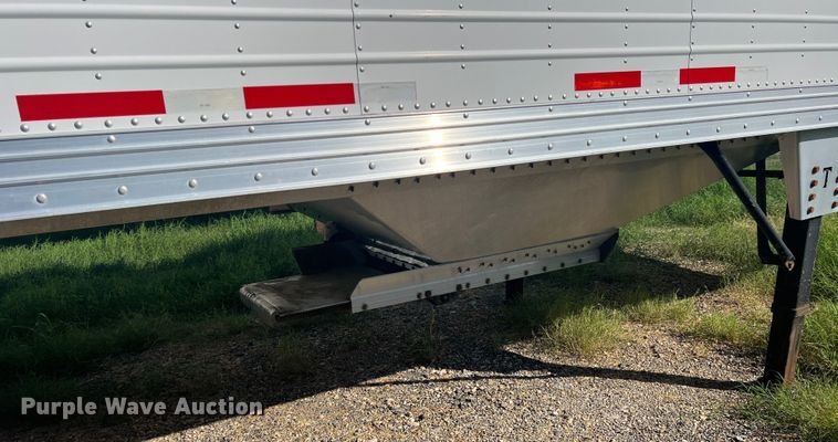 image for item DS2437 2005 Timpte Super Hopper  grain trailer
