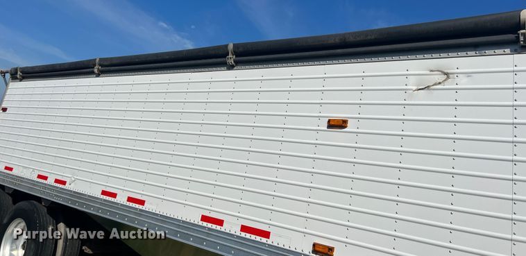 image for item DS2437 2005 Timpte Super Hopper  grain trailer