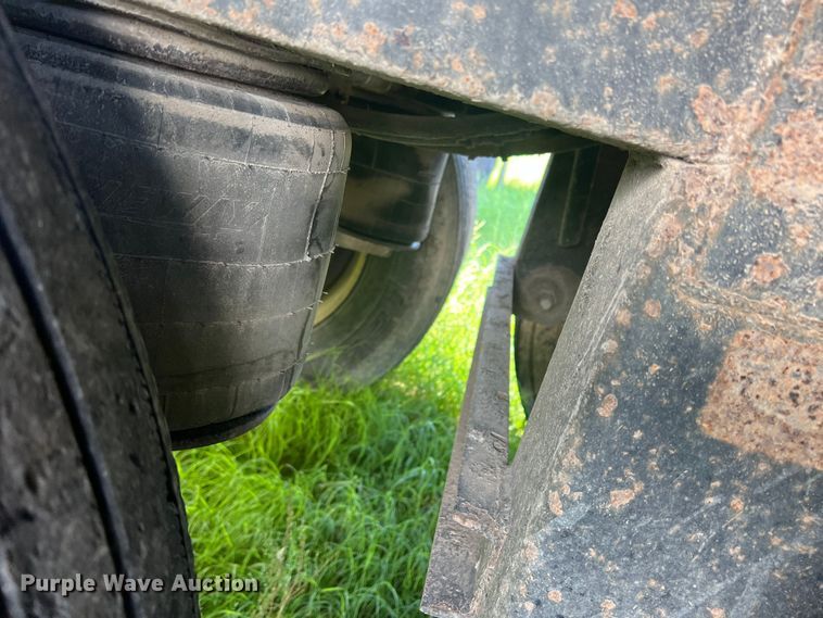 image for item DS2437 2005 Timpte Super Hopper  grain trailer