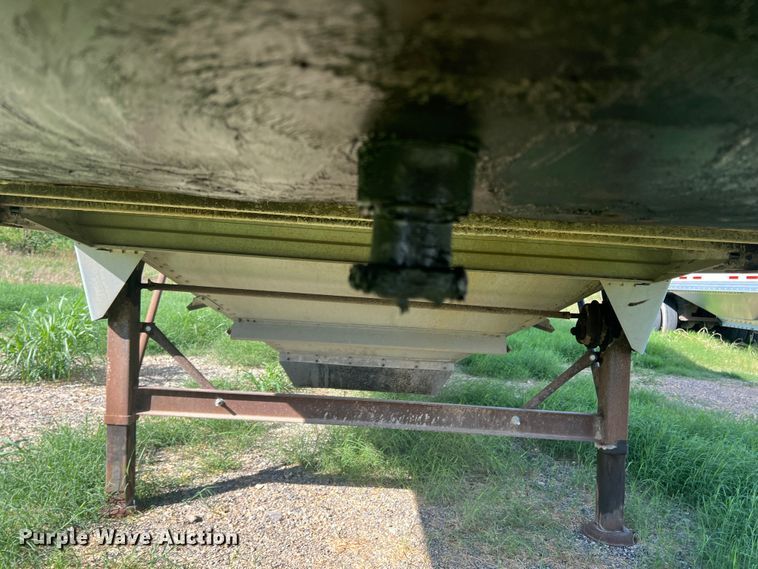 image for item DS2438 2006 Timpte Super Hopper  grain trailer