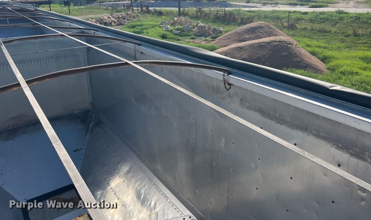 image for item DS2438 2006 Timpte Super Hopper  grain trailer