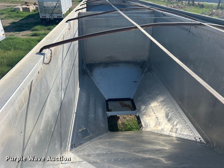 image for item DS2438 2006 Timpte Super Hopper  grain trailer