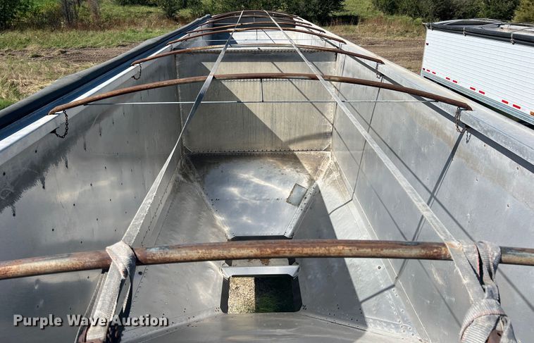 image for item DS2438 2006 Timpte Super Hopper  grain trailer