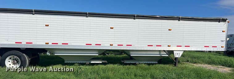 image for item DS2440 2008 Timpte Super Hopper  grain trailer