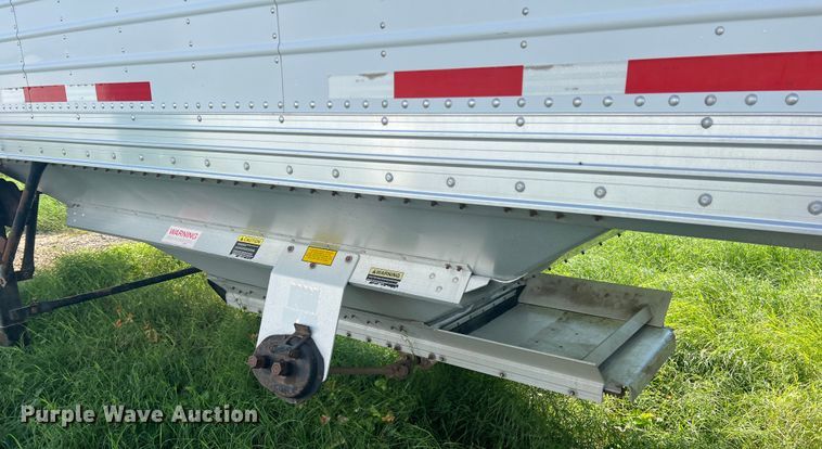 image for item DS2440 2008 Timpte Super Hopper  grain trailer