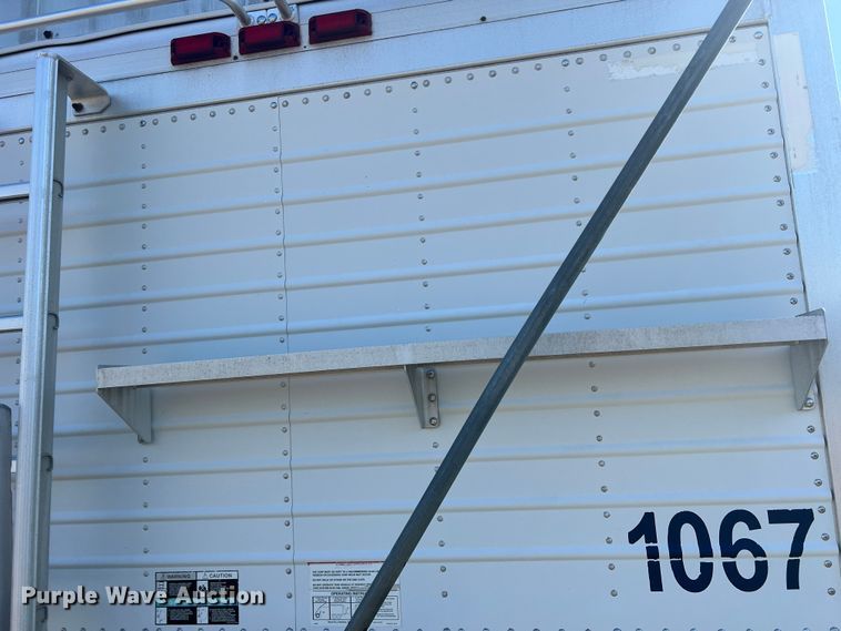 image for item DS2440 2008 Timpte Super Hopper  grain trailer