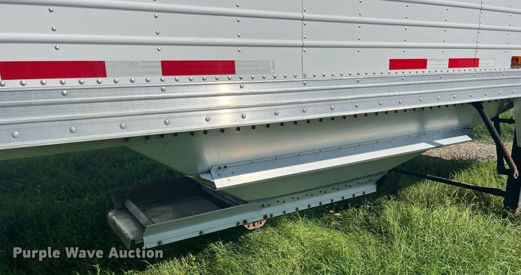 image for item DS2440 2008 Timpte Super Hopper  grain trailer
