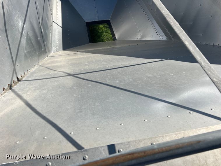 image for item DS2440 2008 Timpte Super Hopper  grain trailer