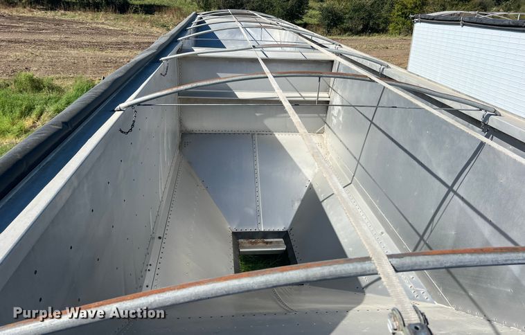 image for item DS2440 2008 Timpte Super Hopper  grain trailer
