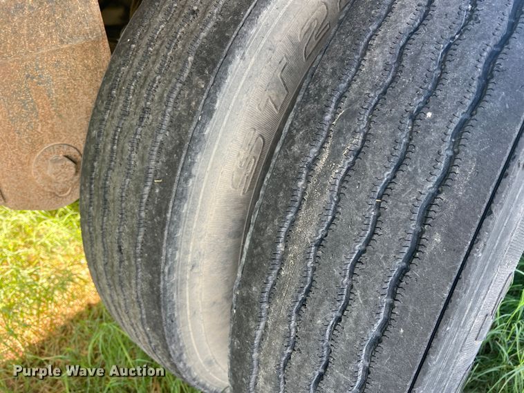 image for item DS2440 2008 Timpte Super Hopper  grain trailer