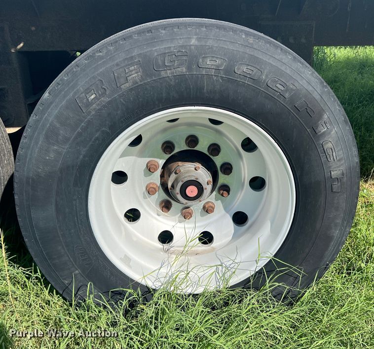 image for item DS2440 2008 Timpte Super Hopper  grain trailer