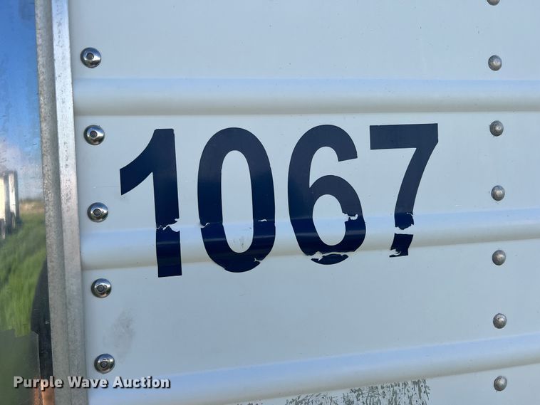 image for item DS2440 2008 Timpte Super Hopper  grain trailer