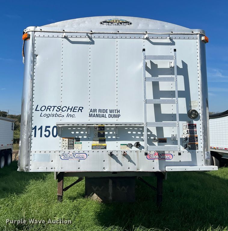 image for item DS2441 2005 Wilson DWH-500  grain trailer