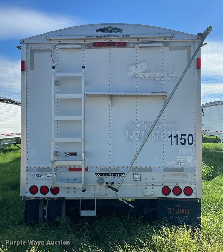 image for item DS2441 2005 Wilson DWH-500  grain trailer