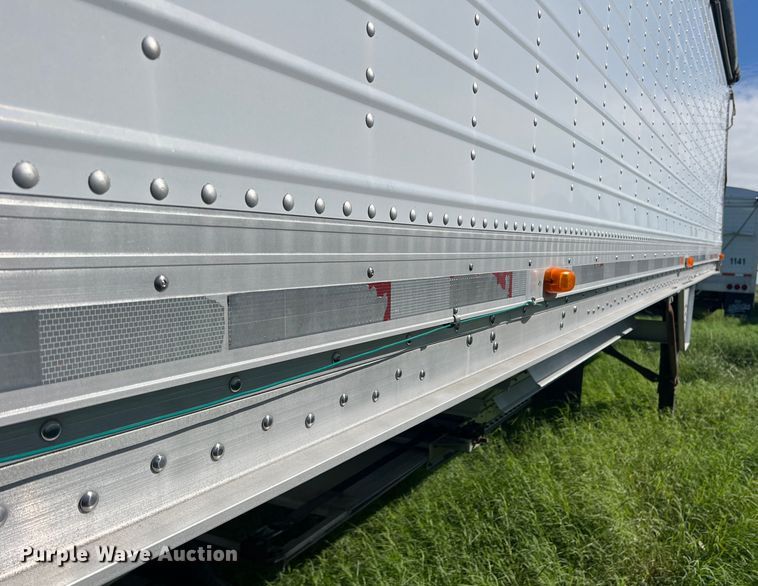 image for item DS2441 2005 Wilson DWH-500  grain trailer