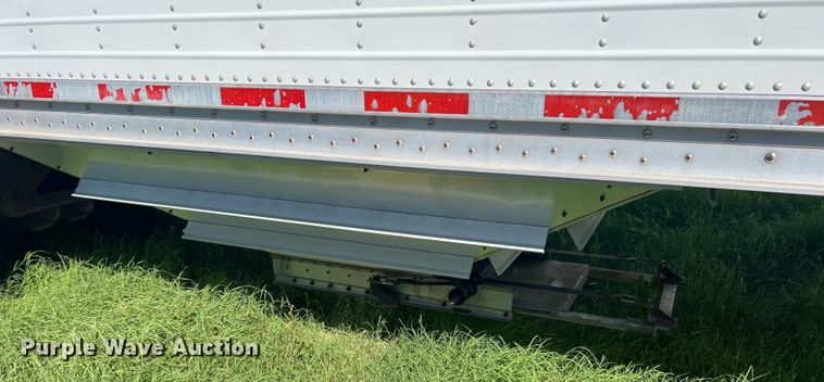 image for item DS2442 2004 Wilson DWH-500  grain trailer