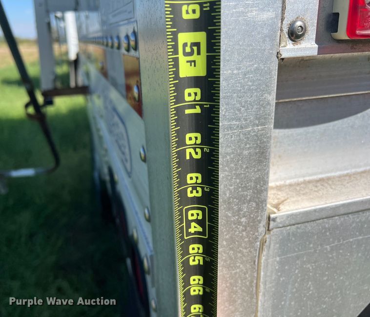 image for item DS2442 2004 Wilson DWH-500  grain trailer