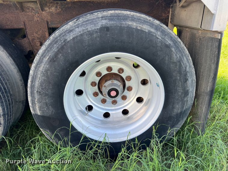 image for item DS2443 1996 Timpte Super Hopper  grain trailer