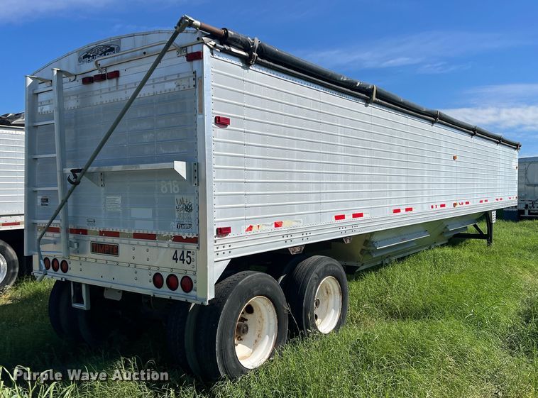 image for item DS2444 2000 Timpte Super Hopper  grain trailer