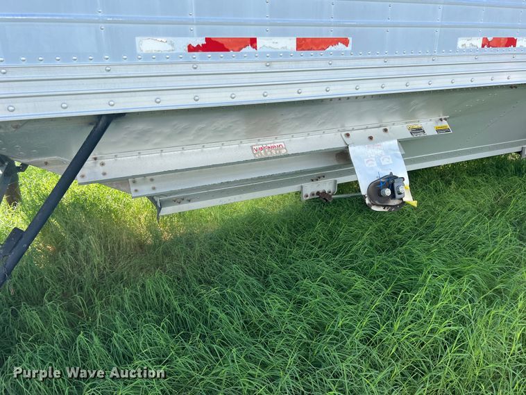 image for item DS2444 2000 Timpte Super Hopper  grain trailer