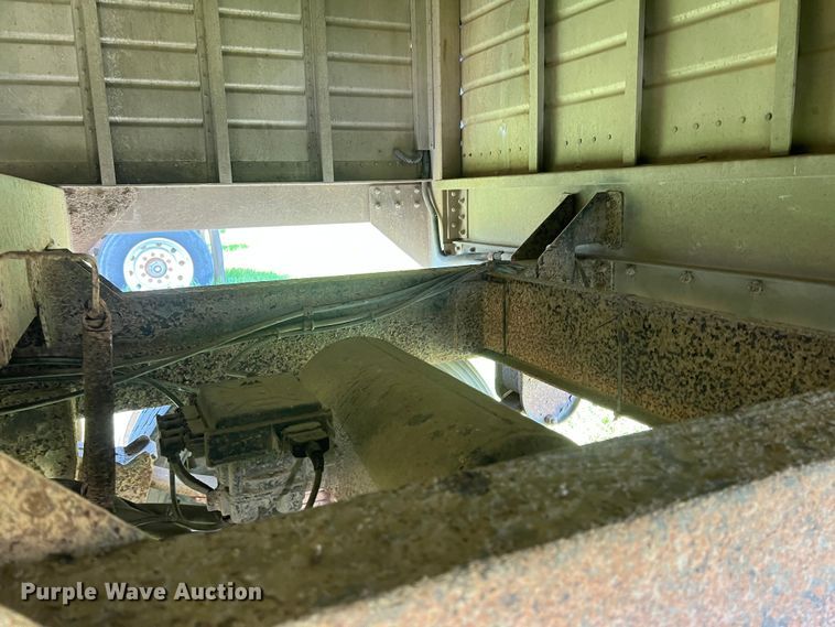 image for item DS2444 2000 Timpte Super Hopper  grain trailer