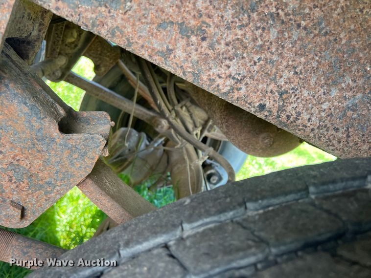 image for item DS2444 2000 Timpte Super Hopper  grain trailer