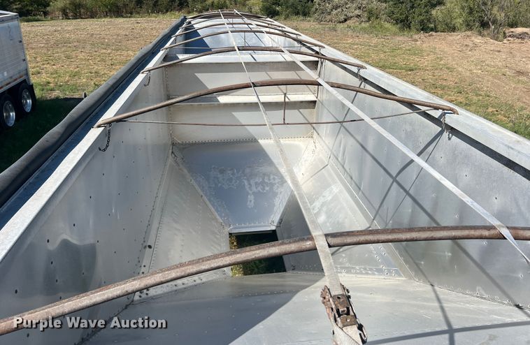 image for item DS2446 1996 Timpte Super Hopper  grain trailer