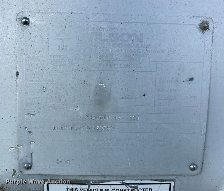image for item DS2448 1999 Wilson DWH-400  grain trailer