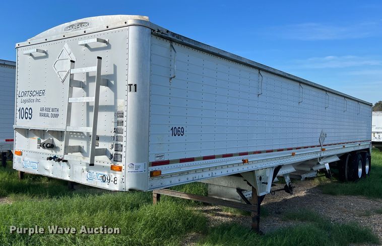 image for item DS2449 1997 Wilson DWH-400  grain trailer