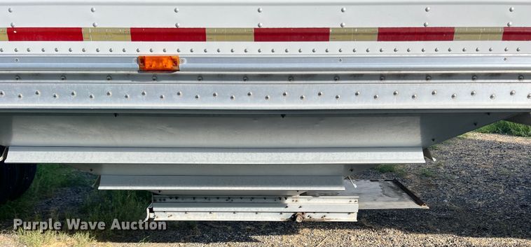 image for item DS2449 1997 Wilson DWH-400  grain trailer