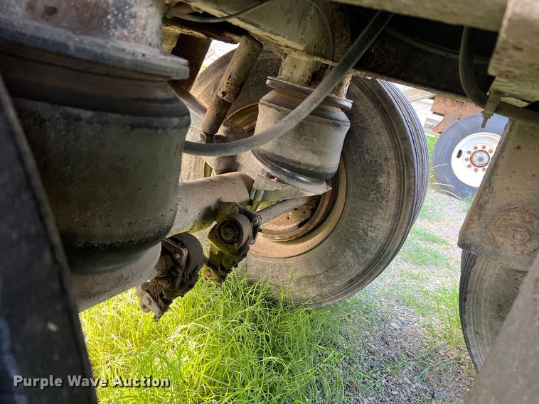 image for item DS2449 1997 Wilson DWH-400  grain trailer