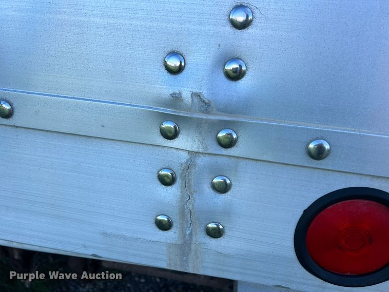 image for item DS2449 1997 Wilson DWH-400  grain trailer