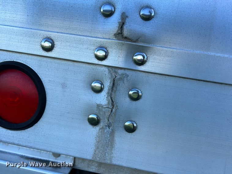 image for item DS2449 1997 Wilson DWH-400  grain trailer