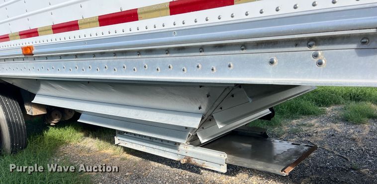 image for item DS2449 1997 Wilson DWH-400  grain trailer